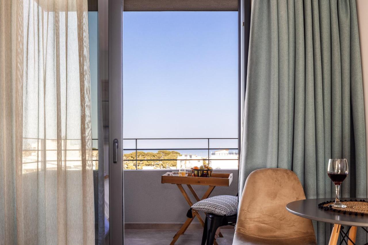 Lines Concept Accommodation Resmo Dış mekan fotoğraf