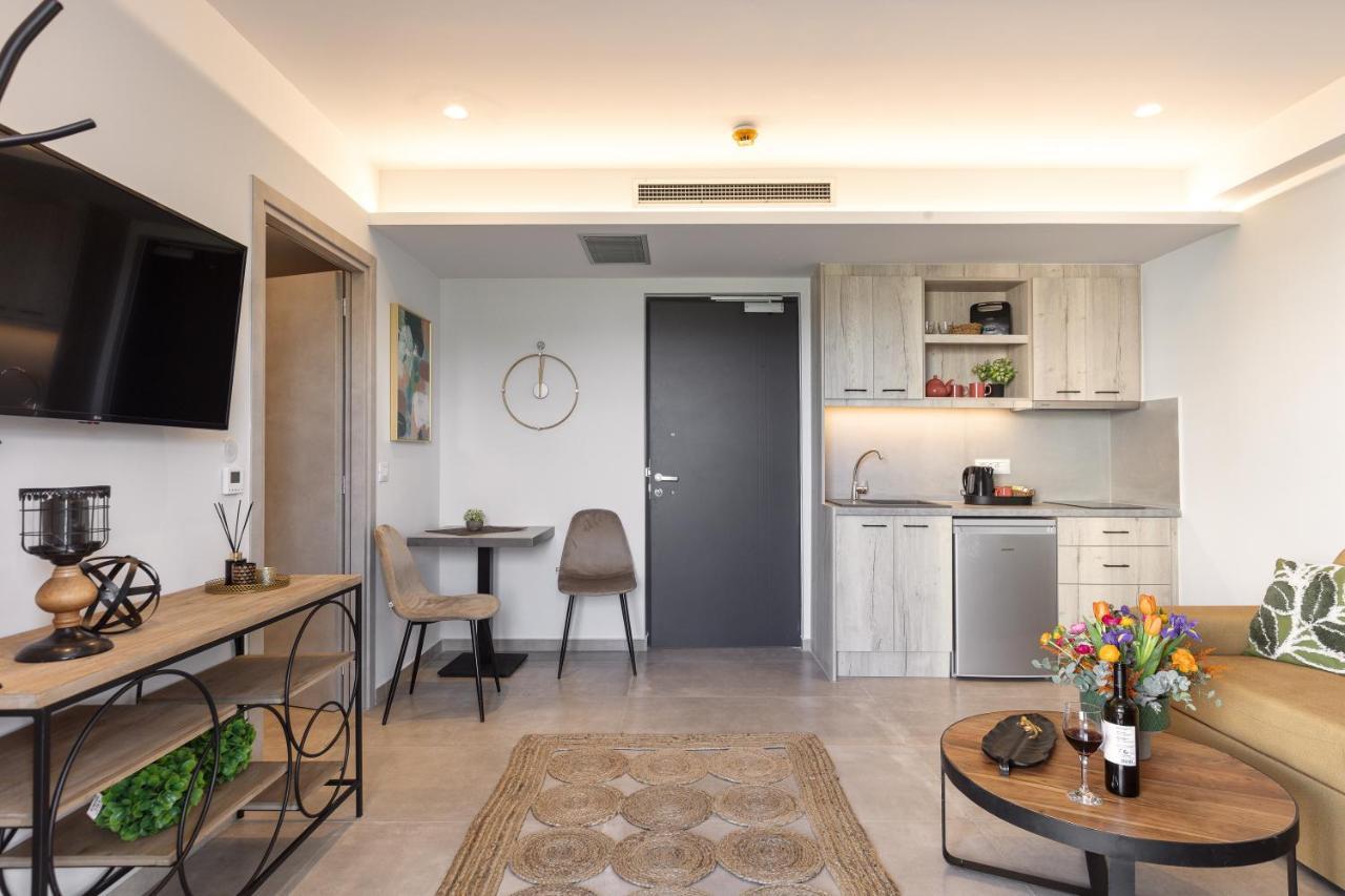 Lines Concept Accommodation Resmo Dış mekan fotoğraf