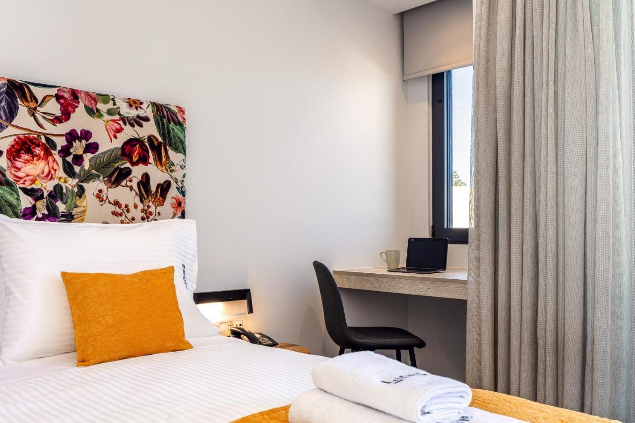 Lines Concept Accommodation Resmo Dış mekan fotoğraf