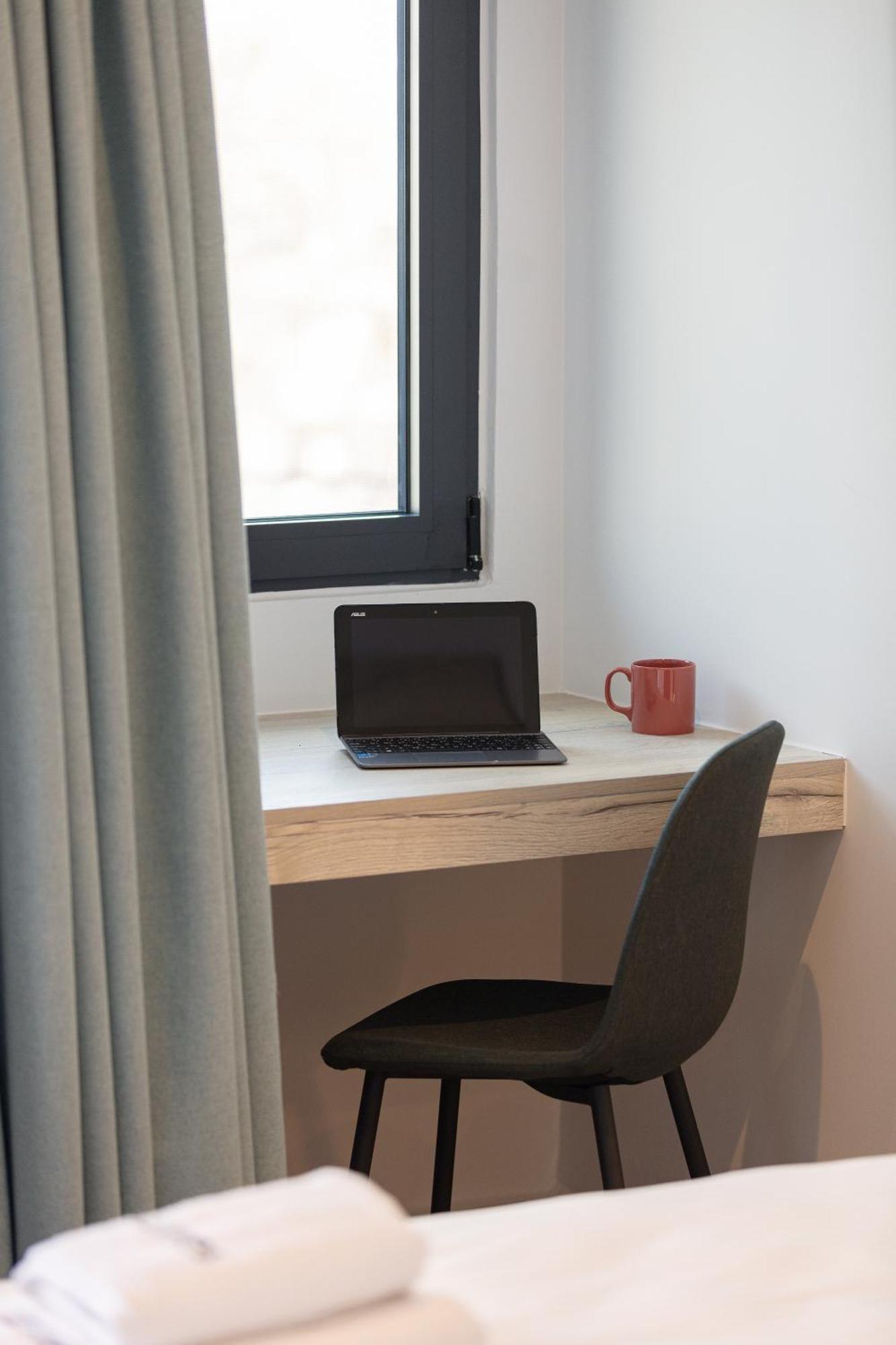 Lines Concept Accommodation Resmo Dış mekan fotoğraf